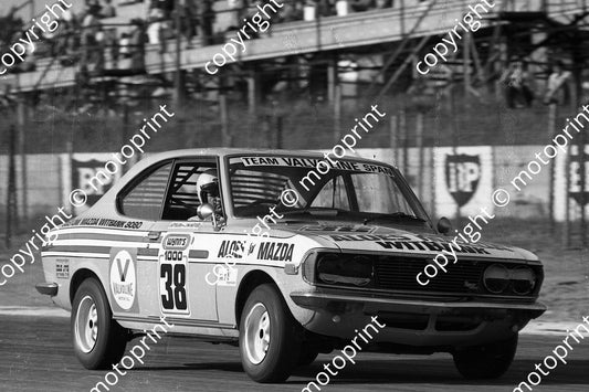 1976 Wynns 38 Mazda RX2 Hepburn Swanepoel SL (permission Malcolm Sampson Motorsport Photography)(17)