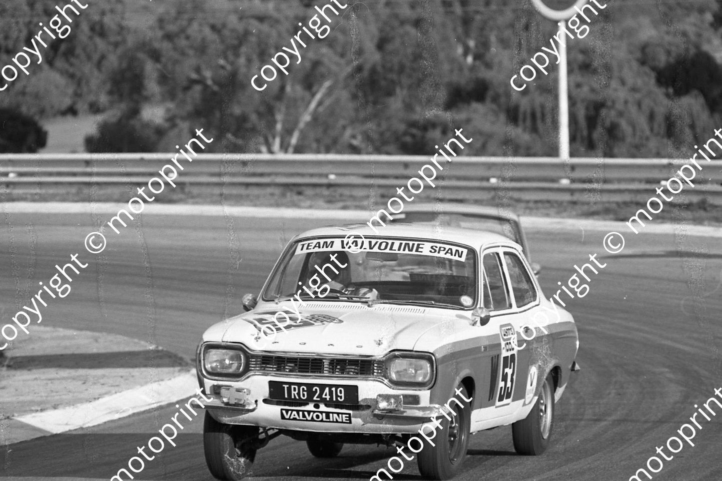 1976 Wynns 53 Escort 1600GT Rodd Kruger SL (permission Malcolm Sampson Motorsport Photography)(44)