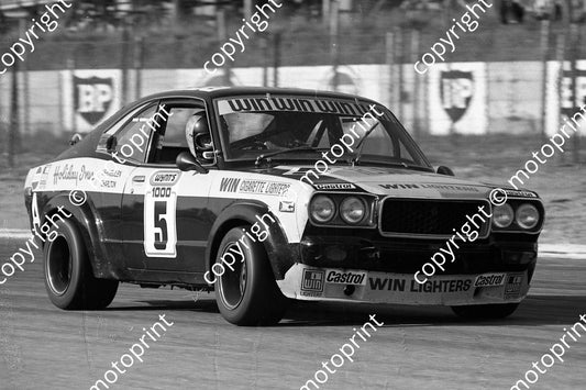 1976 Wynns 5 Mazda RX3 Charlton Vermeulen SL (permission Malcolm Sampson Motorsport Photography) (16)