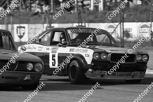1976 Wynns 5 Mazda RX3 Charlton Vermeulen SL (permission Malcolm Sampson Motorsport Photography)(34)