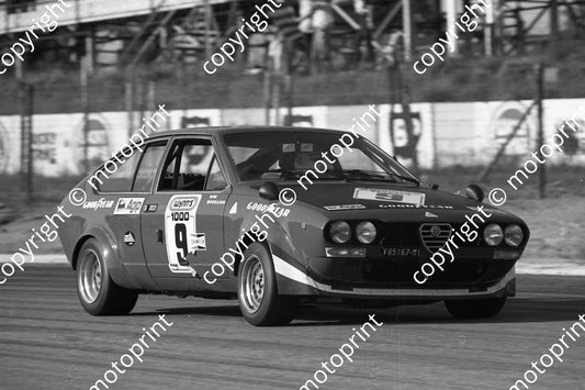 1976 Wynns 9 Alfetta GT Merzario Dini SL (permission Malcolm Sampson Motorsport Photography)(26)