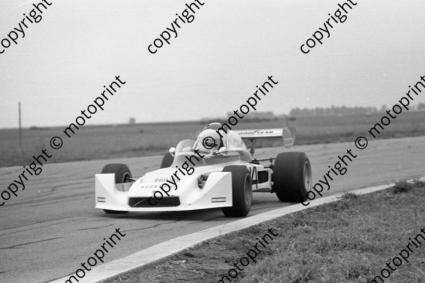 1977 FA Welkom intnl 24 John Simpson Modus 168