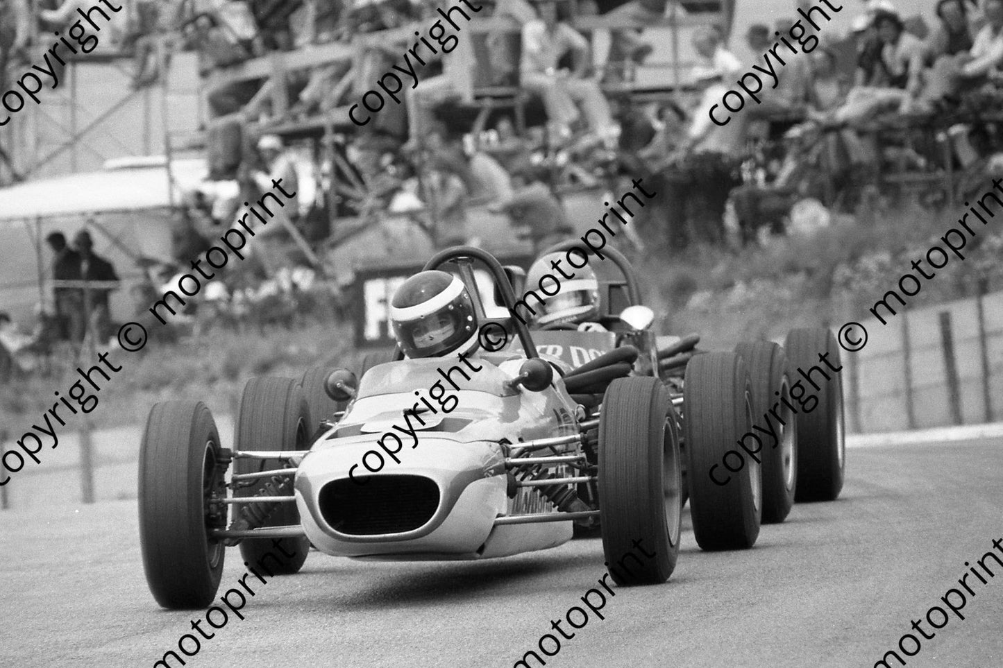 1977 FF Kya 46 Kevin Cameron Merlyn MK20 (1)