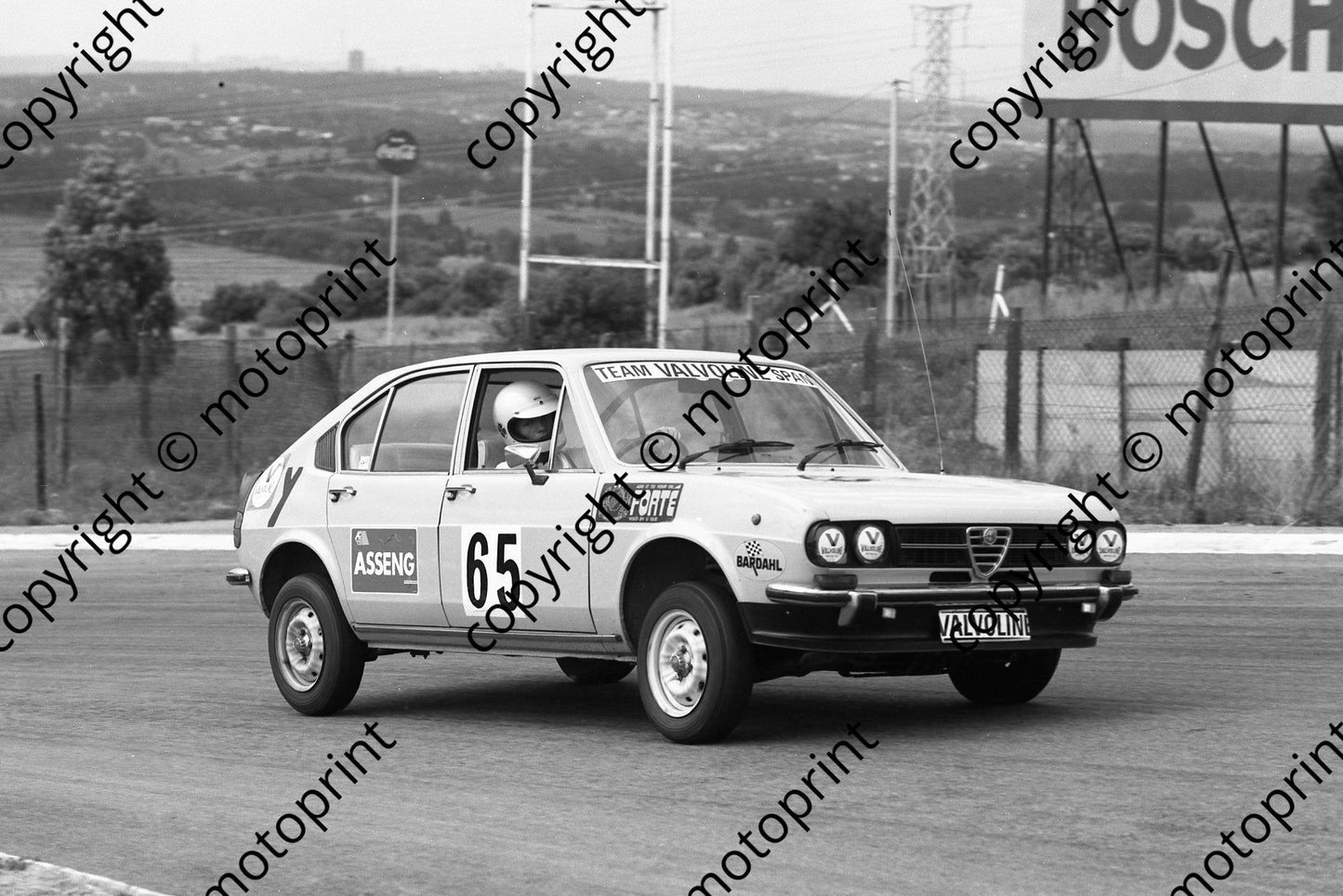 1977 Gp 1 Y65 Louis Parsons Alfasud Ti  (permission Malcolm Sampson Motorsport Photography)(2)