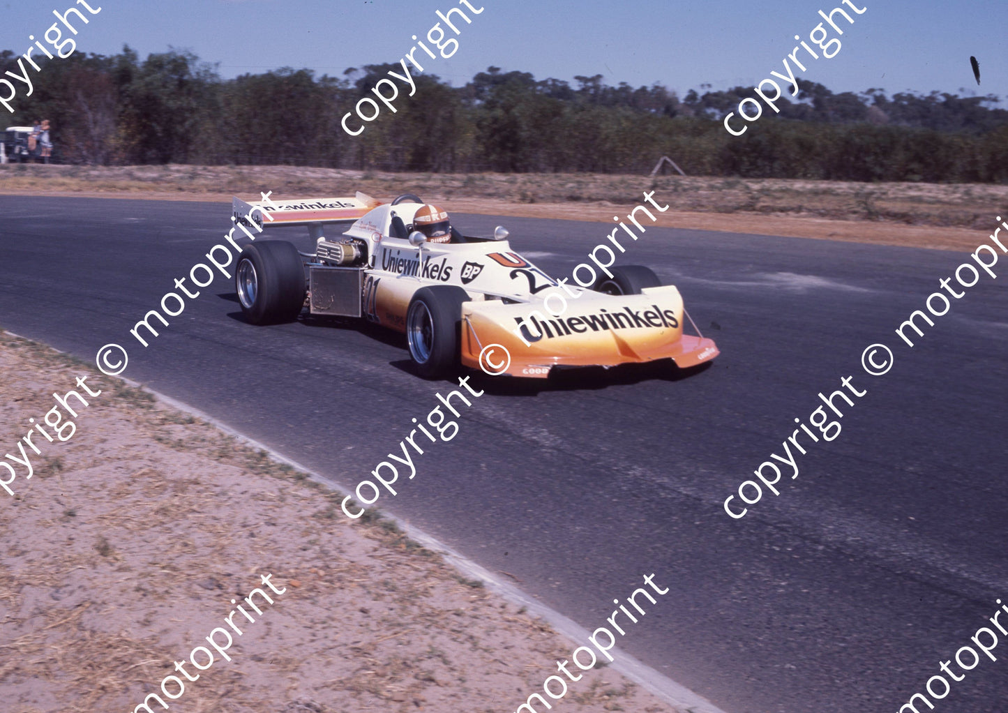 1977 Killarney FA 21 Rupert Keegan March 77B(courtesy Roger Swan) (3)