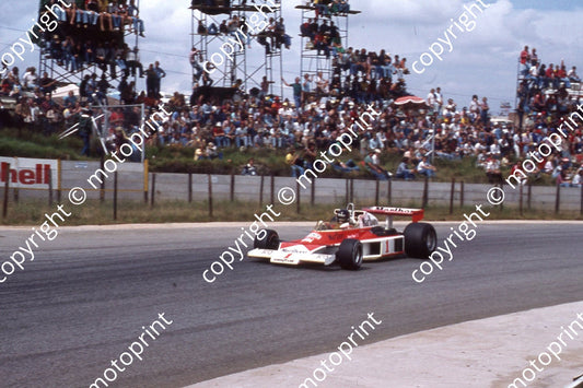 1977 SA GP 1 James HUnt McLaren M23 (courtesy Roger Swan) (1)