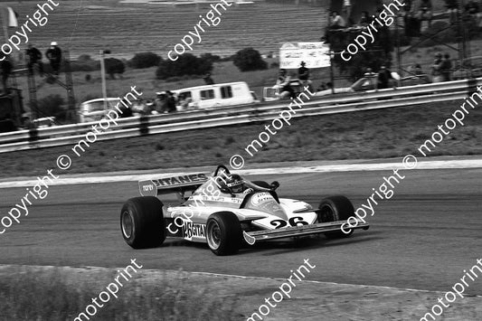 1977 SA GP 26 Jacques Laffite Ligier Matra JS7 (permission Malcolm Sampson Motorsport Photography) (2)