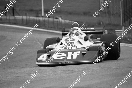 1977 SA GP 4 Patrick Depailler Tyrrell P34 (permission Malcolm Sampson Motorsport Photography) (16)