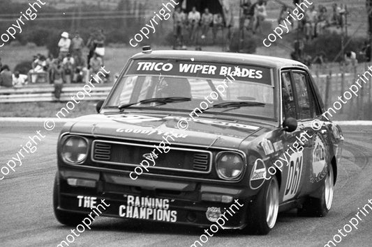 1977 Star prod D61 George Santana Datsun 1200 (permission Malcolm Sampson Motorsport Photography) 005