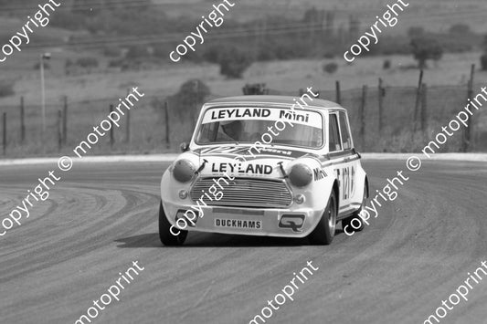 1977 Star prod F121 Mini S Grobbelaar H-veld 100 (permission Malcolm Sampson Motorsport Photography)