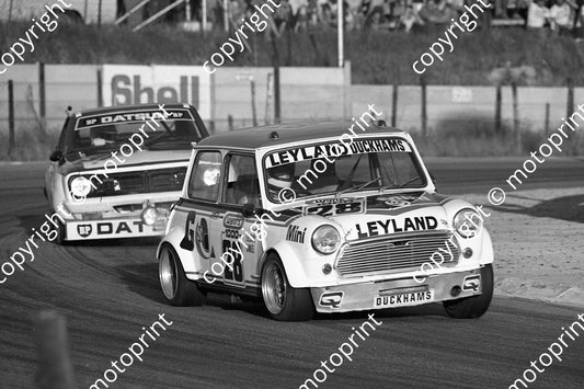 1977 Wynns 28 Mini Cooper S Ron Samuel Andy Terlouw 31 Datsun 140Y George Santana Paddy O_ Sullivan  (Permission Malcolm Sampson Motorsport Photography)