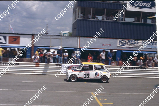 1978 Wynns 32 Cam McKie Thomson, Giv Givannoni Mini (Courtesy Roger Swan) (76)