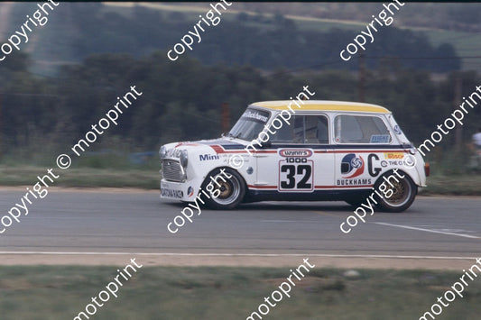 1978 Wynns 32 Cam McKie Thomson, Giv Givannoni Mini (Courtesy Roger Swan) (77)