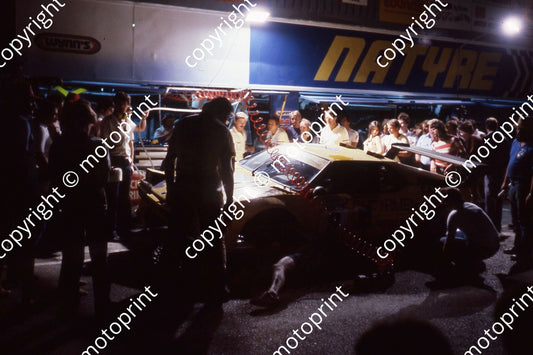 1979 Wynns 8 BMW M1 Hans Stuck Manfred Winkelhock night stop (courtesy Roger Swan) (2)