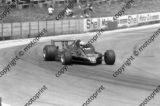 1980 SA GP 12 Elio de Angelis Lotus 81 (permission Malcolm Sampson Motorsport Photography) (5)