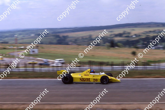 1980 SA GP 20 Emerson Fittipaldi F7 Fittipaldi (permission Malcolm Sampson Motorsport Photography) (1)