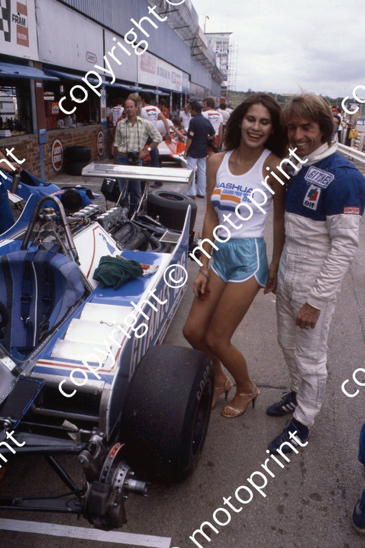1980 SA GP 26  Jacques Laffite plus DP in background (permission Malcolm Sampson Motorsport Photography)(96)