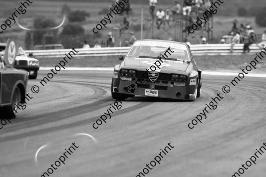 1980 SA GP_ support SL Alfetta GTV A Chatz (permission Malcolm Sampson Motorsport Photography) (4)