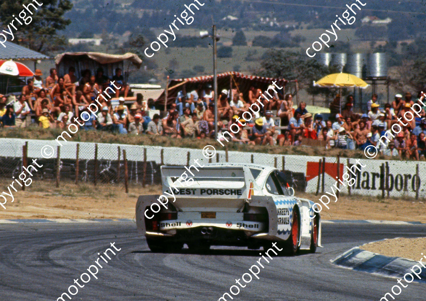 1981 9 Hr 3 Derek Bell, De Navarez, Gian-Piero Moretti Porsche 935 (Colin Watling Photographic) (1)