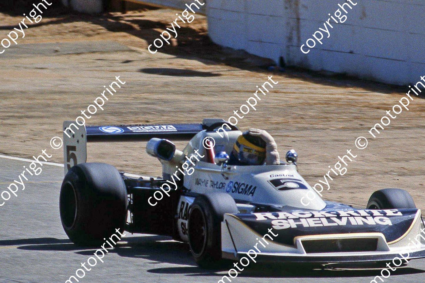 1981 FA Skyfrate 5 Wayne Taylor March 78B check head scratch or hit  (courtesy Roger Swan)(17)
