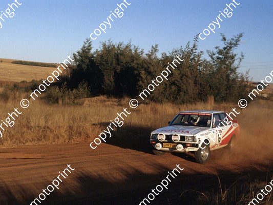 1982 Castrol Intnl 15 Pieter de Waal, Leon Joubert Corolla (courtesy Roger Swan) (62)