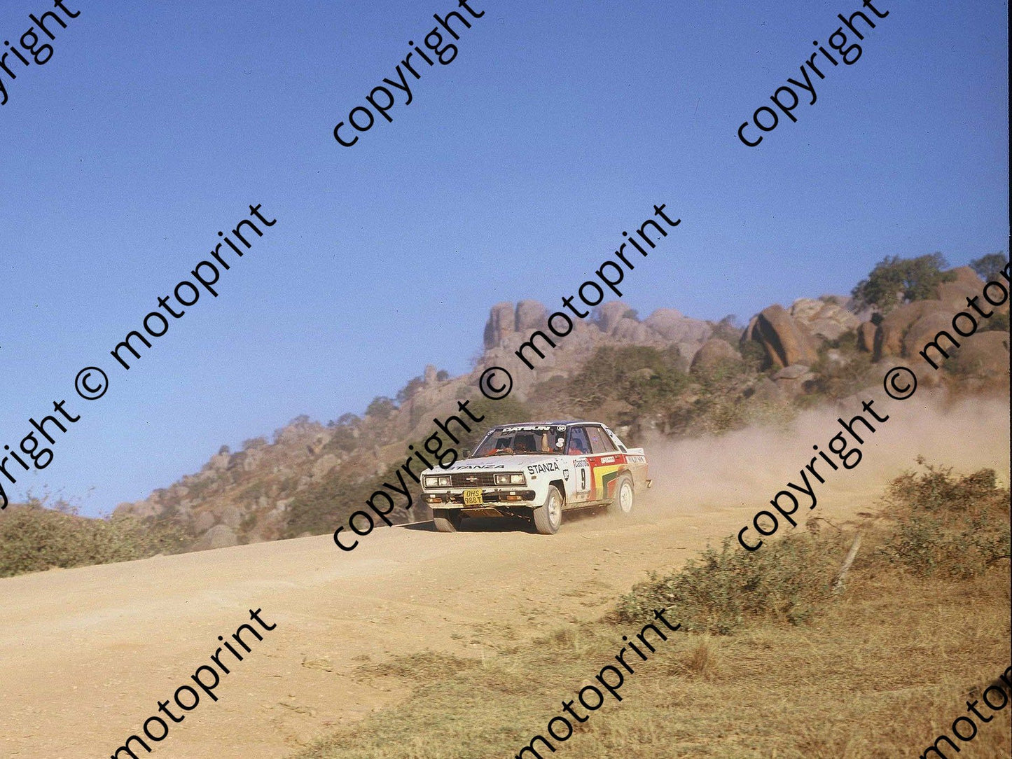 1982 Castrol Intnl 9 Hannes Grobler, Mike Gillam Stanza (courtesy Roger Swan) (1)