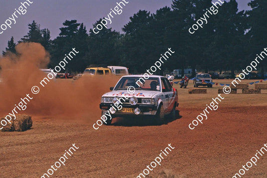 1982 Jurgens 11 De Waal, Allen Castley Toyota (courtesy Roger Swan) (40)