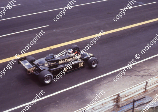 1982 SA GP 12 Nigel Mansell Lotus 87B-05 pre-race (Colin Watling Photographic) (10)