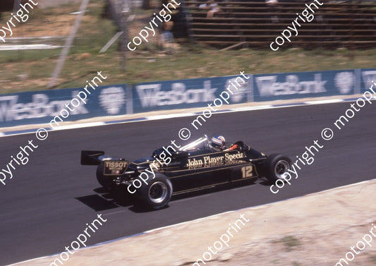 1982 SA GP 12 Nigel Mansell Lotus 87 pre-race (Colin Watling Photographic) (10)