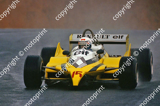 1982 SA GP 15 Alain Prost Renault RE30B compare livery to race (thanks Roger Swan) 6 (11)