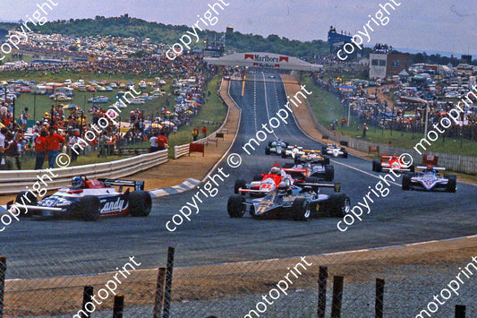 1982 SA GP 35 Warwick 11 De Angelis 22 De Cesaris 25 Cheever (thanks Roger Swan)