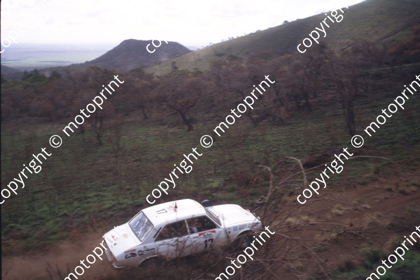1982 Safari 17 Basil Criticos, Ivan Smith Peugeot 504 (courtesy Roger Swan) (4)