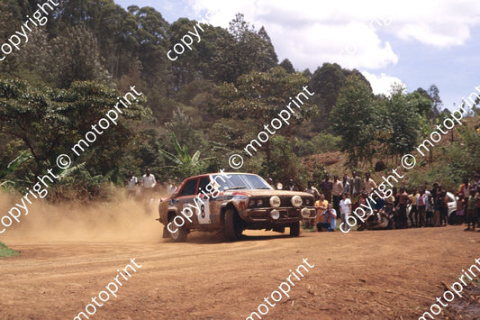 1982 Safari 8 Jayant Shah, Aslam Khan Nissan 160J (courtesy Roger Swan) (4)