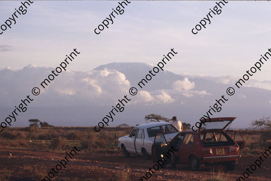 1982 Safari Roger Swan_s hire car (courtesy Roger Swan) (195)