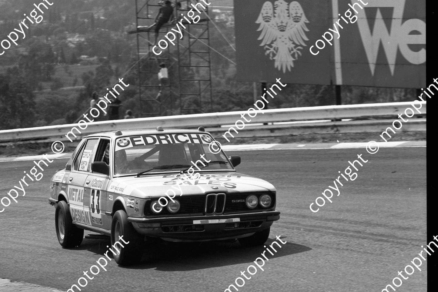 1982 9hr 33 BMW 535i C Coetzee, P and G Cavalieri (82)