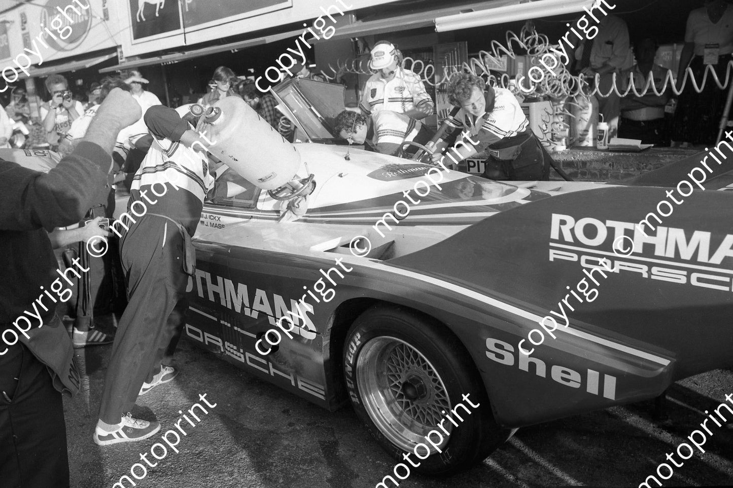 1982 9hr 3 Porsche 956 Ickx Mass (1)