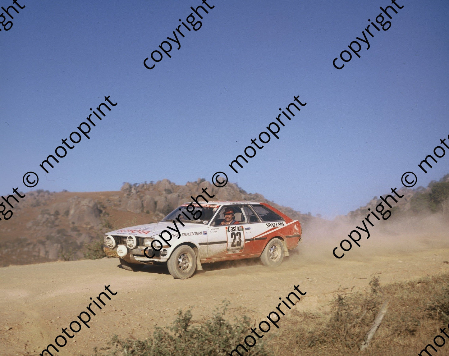 1982 Castrol Intnl 23 Fred du Plessis, Leon Ackermann Corolla (courtesy Roger Swan) (3)