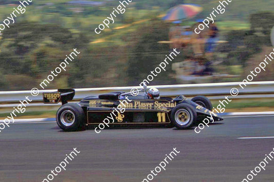 1982 SA GP 11 De Elio Angelis Lotus 87B-03 (permission Malcolm Sampson Motorsport Photography)  edited