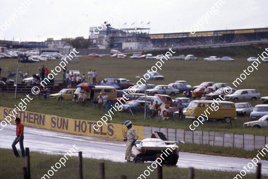 1983 Castrol 1000 52 j rain, off at Barbeque Nicola Bianco  Fausto Carello Lancia LC1 (courtesy Roger Swan) (6)