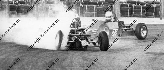 1983 FF Kya Piet le Roux Merlyn Mk11a spins at Ford Corner 009
