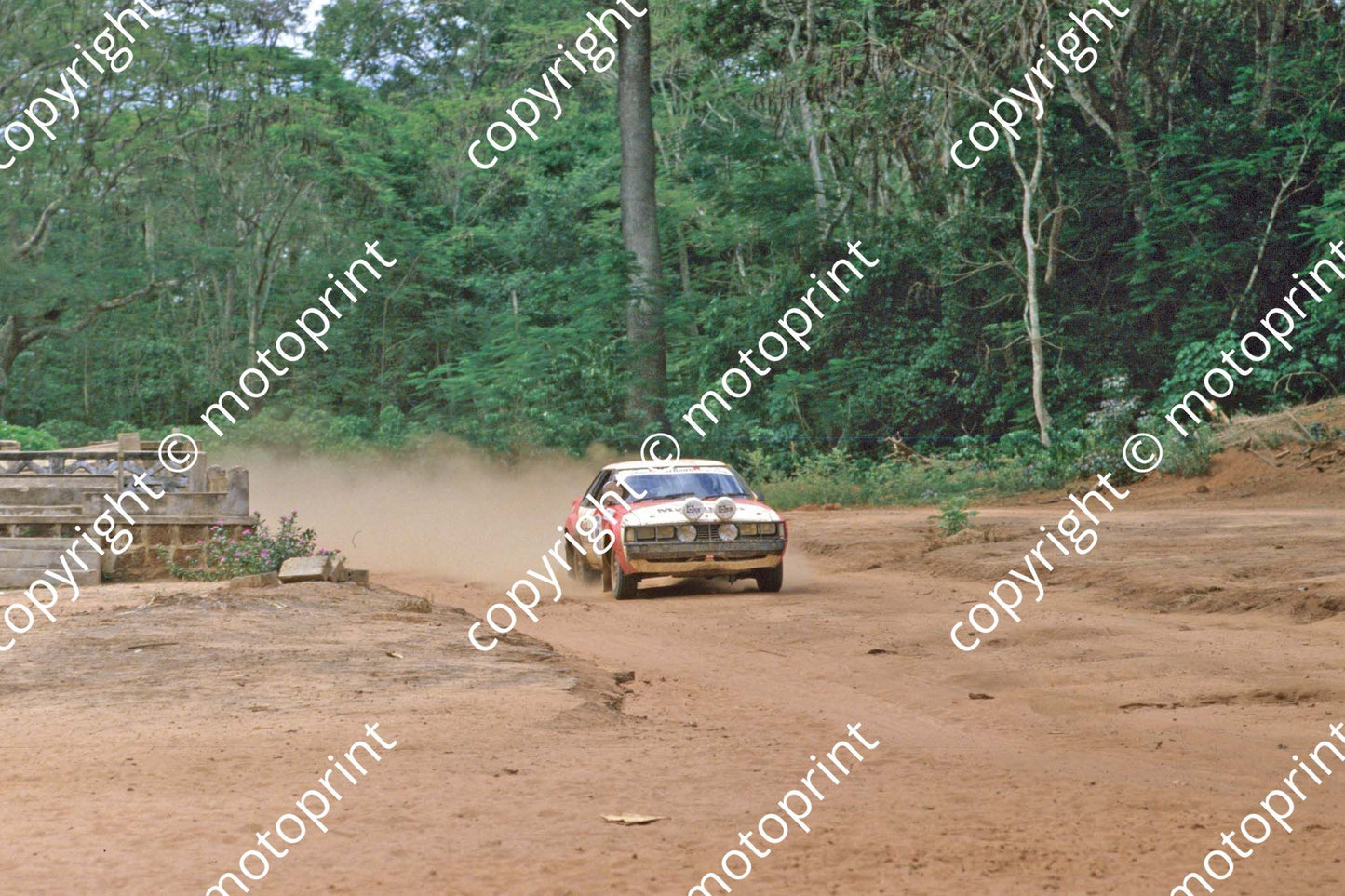1983 Ivory Coast 10 Samir Assef, Solange Barrault Toyota Celica 2000GT (courtesy Roger Swan) (3)