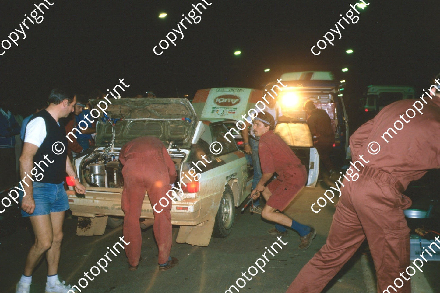 1983 Ivory Coast 1 Hannu Mikkola, Arne Hertz Audi Quattro, major night service(courtesy Roger Swan) (12)