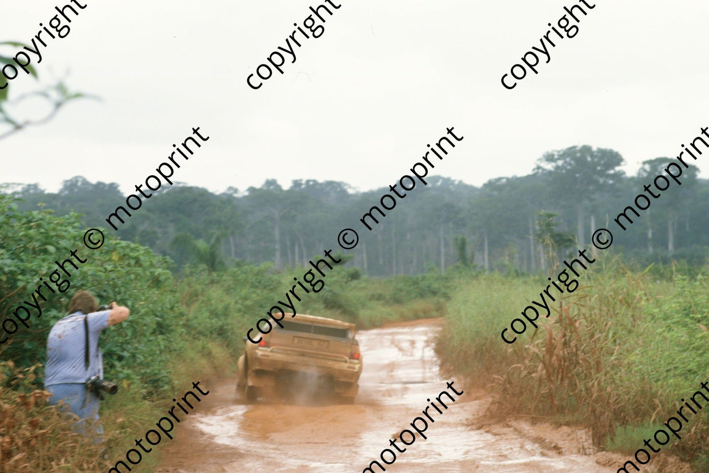 1983 Ivory Coast 3 Bjorn Waldegard, Hans Thorszelius Toyota Celica (courtesy Roger Swan) (2)