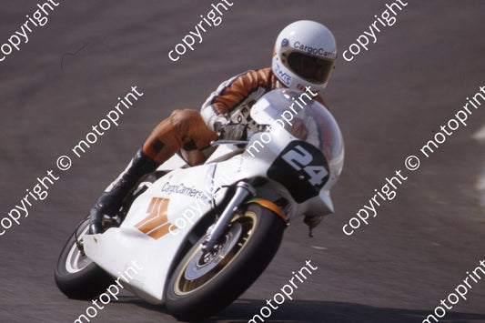 1983 MC SA GP 250 24 Kevin Hellyer Bakker Yamaha (permission Roger Swan) (52)