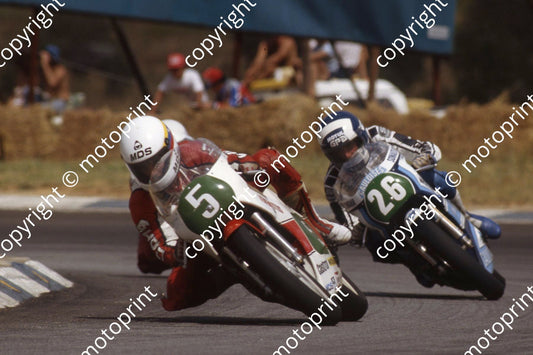1983 MC SA GP 250 5 Carlos Lavado_ 26 Thierry Rapicault Yamahas(permission Roger Swan) (2)