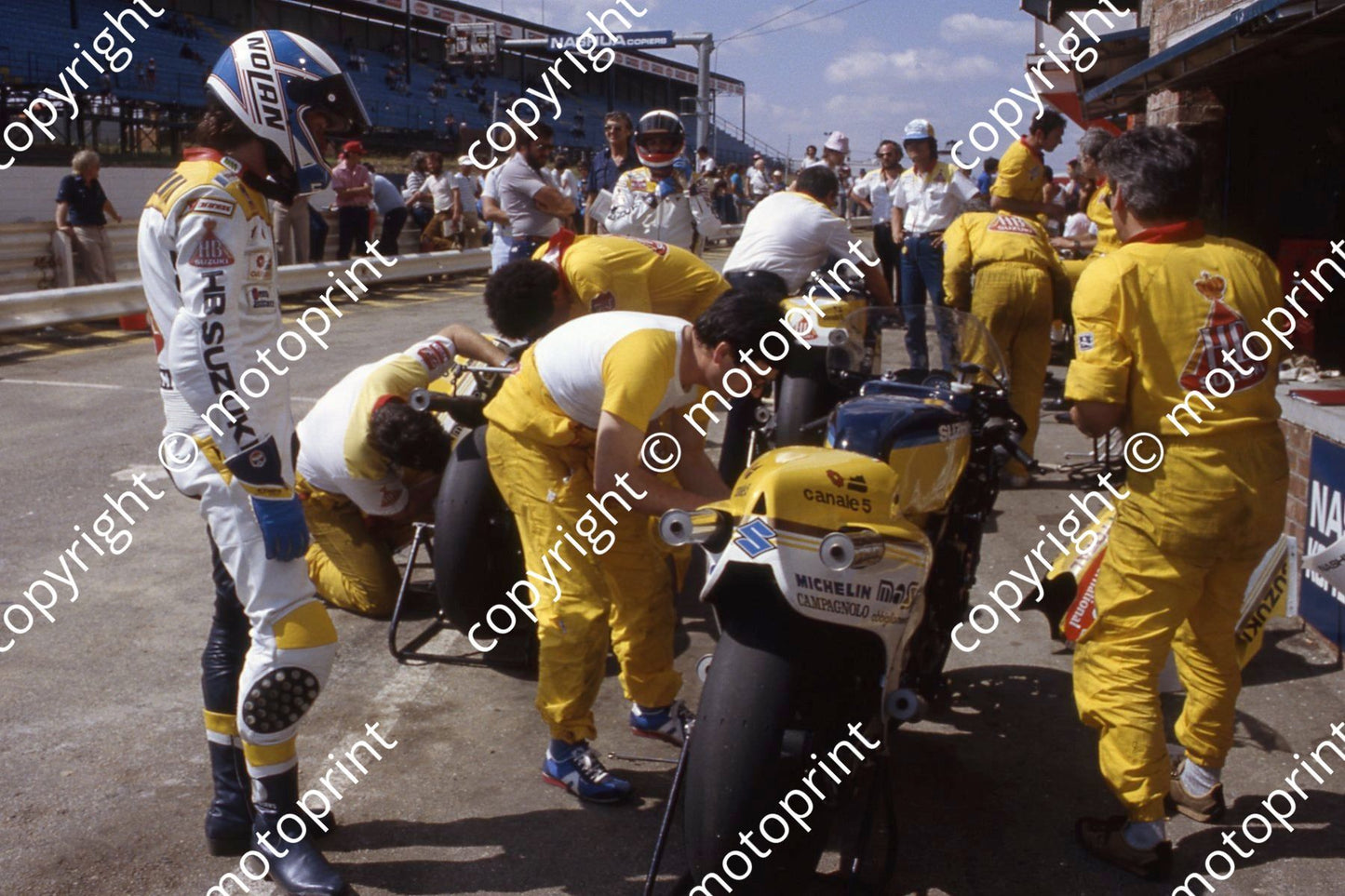 1983 MC SA GP 500 1 Franco Uncini Suzuki (permission Roger Swan) (3)