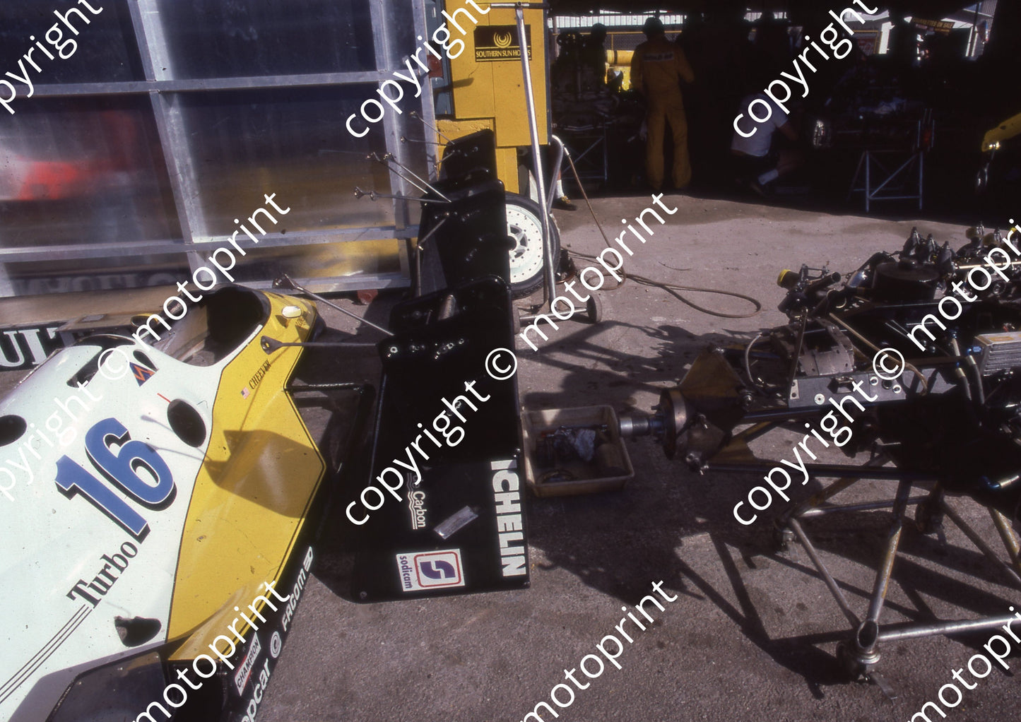 1983 SS SA GP 16 Eddie Cheever Renault RE40 (Colin Watling Photographic) (3)