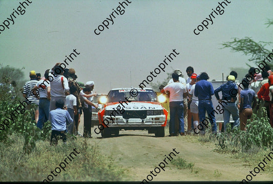 1983 Safari 4 Shekhar Mehta, Rob Combes Nissan 240RS control point (courtesy Roger Swan) (24)