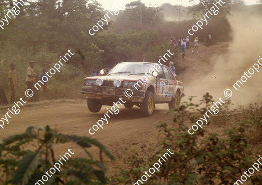 1983 Safari 8 Yoshio Iwashita, Yoshimasa Nakahara Nissan Bluebird (Roger Swan) (6)