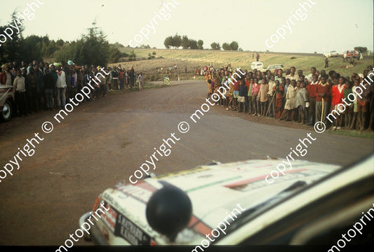 1983 Safari locals on the route (courtesy Roger Swan) (1)